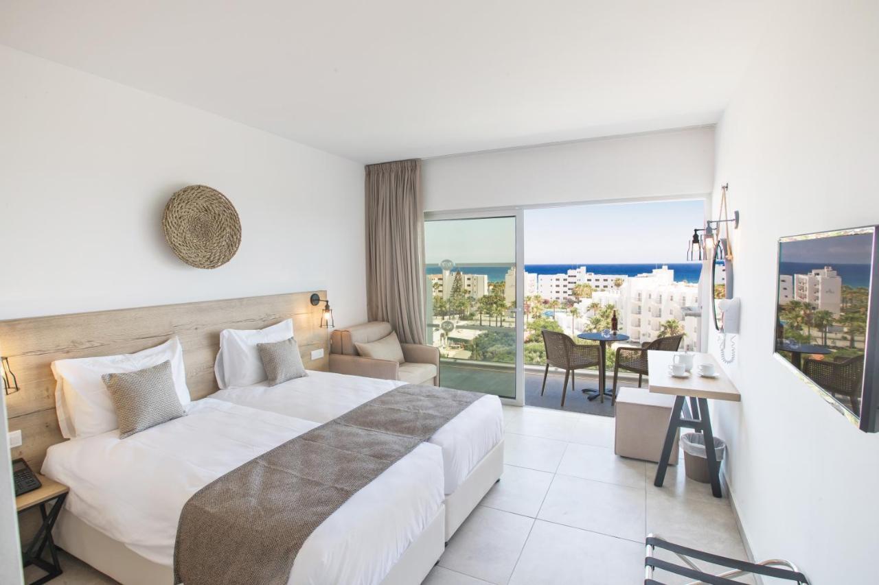 Bohemian Gardens Hotel Protaras Exterior foto