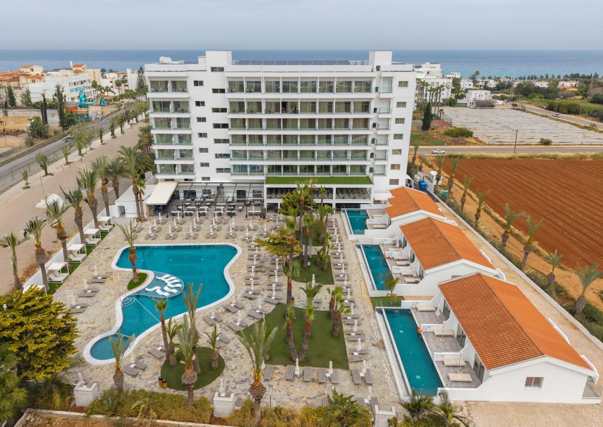 Bohemian Gardens Hotel Protaras Exterior foto